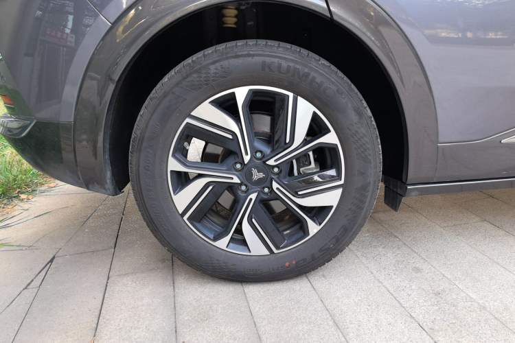 Used NETA U 2022 Neta U-Ⅱ 610 Deluxe Edition Right Rear Wheel Hub