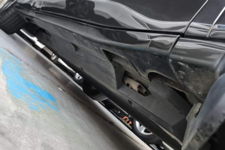 Used NETA U 2022 Chiiq 500 Ternary Lithium Right Side Sill