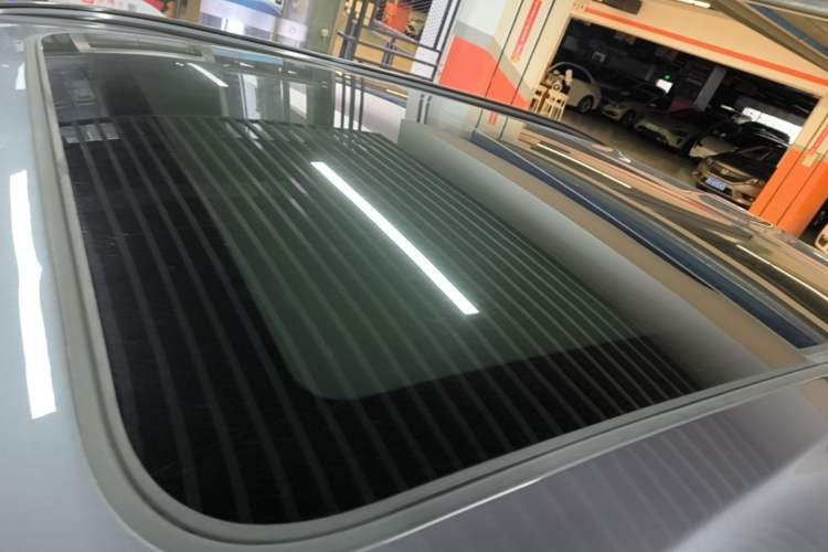 Used NETA U 2022 Zhi 400 Lithium-Nickel-Manganese-Cobalt Energy System Roof