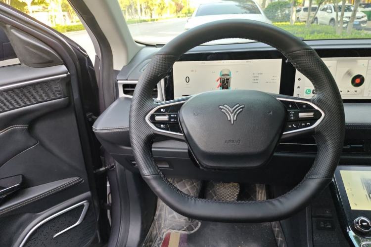 Used NETA U 2022 Chiiq 500 Ternary Lithium Steering Wheel