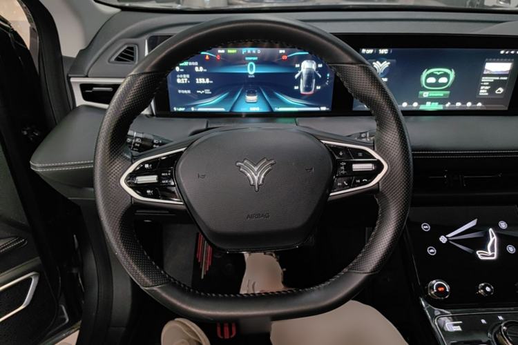 Used NETA U 2022 Zhi 400 Lithium-Nickel-Manganese-Cobalt Energy System Steering Wheel