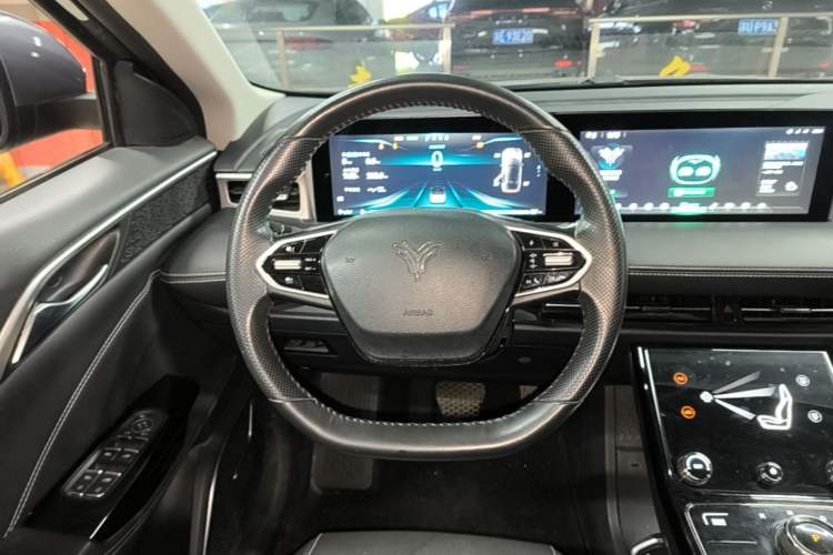 Used NETA U 2022 Zhi 400 Lithium-Nickel-Manganese-Cobalt Energy System Steering Wheel