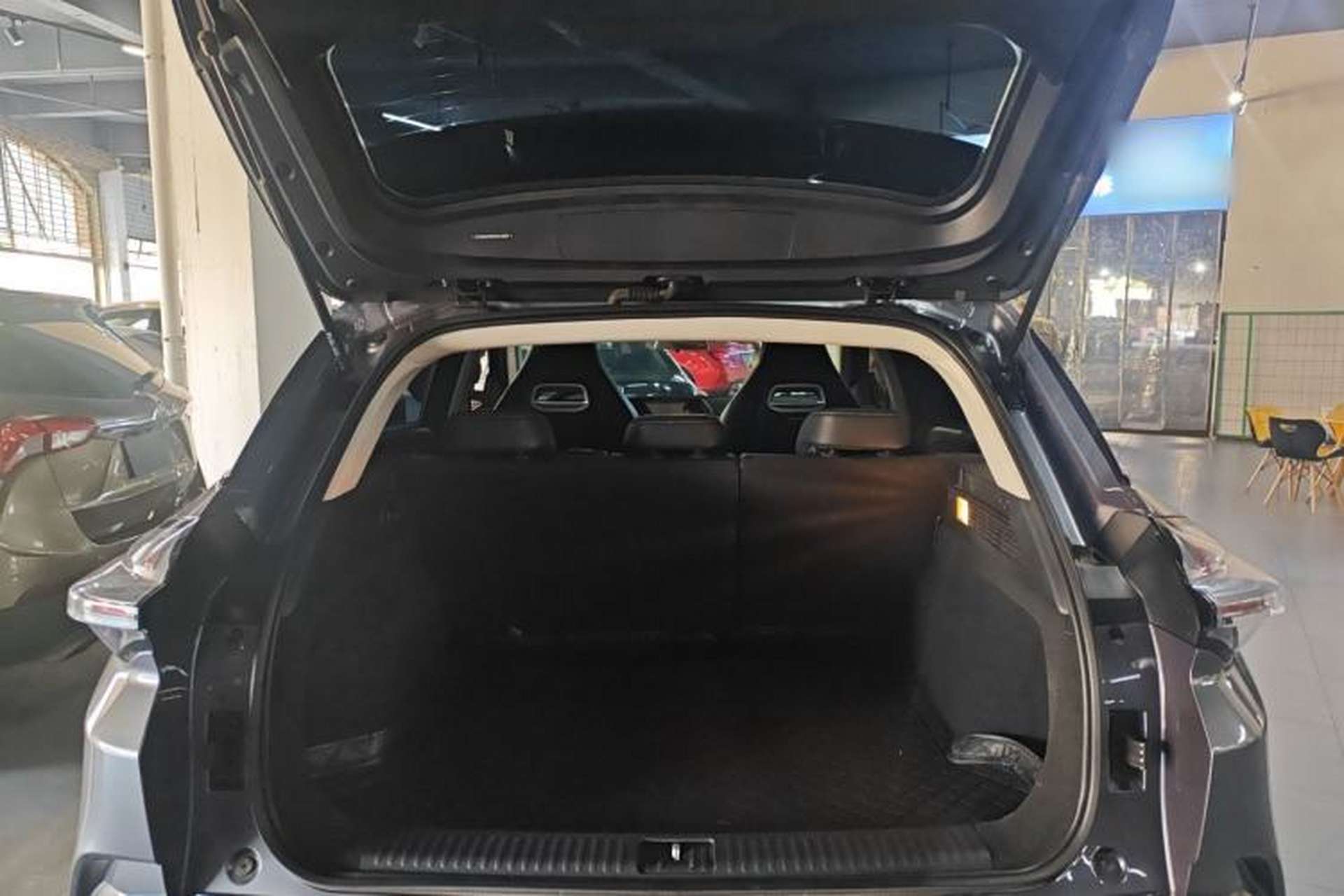 Used NETA U 2022 Pro 400 Comfort Edition Trunk