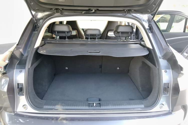 Used NETA U 2022 Pro 400 Comfort Edition Trunk