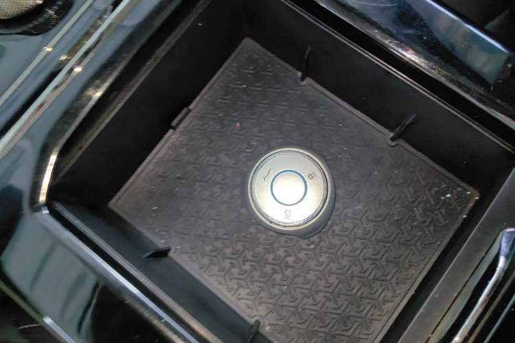 Used NETA U 2022 Zhi 400 Lithium-Nickel-Manganese-Cobalt Energy System Vehicle Key
