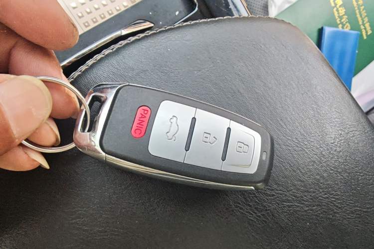 Used NETA U 2022 NETA U-Ⅱ 400 Lite Ternary Lithium Vehicle Key