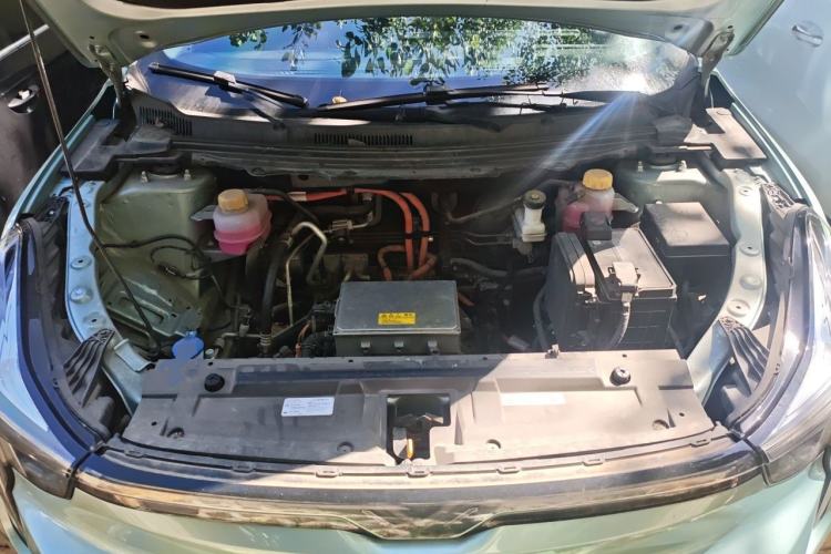 Used NETA U 2022 Zhi 400 Lithium-Nickel-Manganese-Cobalt Energy System Engine Bay
