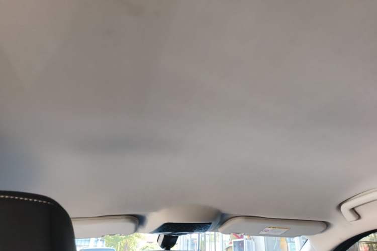 Used NETA U 2022 Zhi 400 Lithium-Nickel-Manganese-Cobalt Energy System Headliner