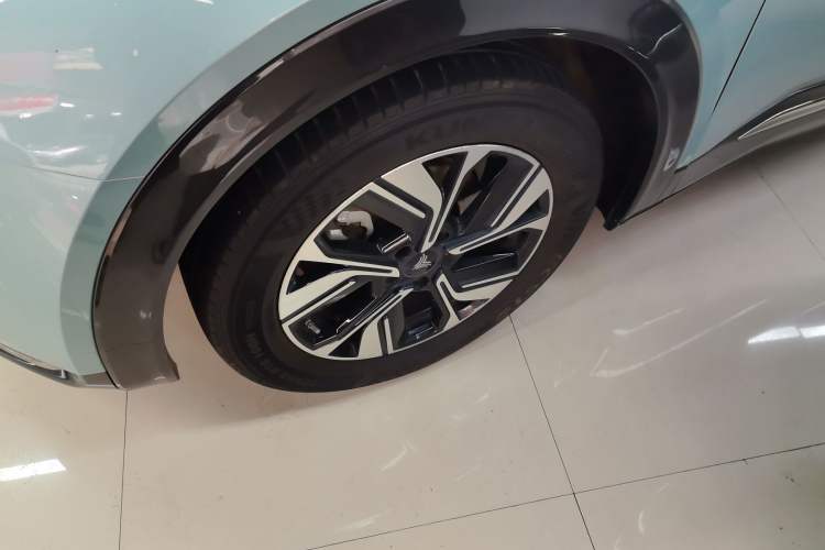 Used NETA U 2022 NETA U-Ⅱ 500 Lithium-Ion Left Front Wheel Hub