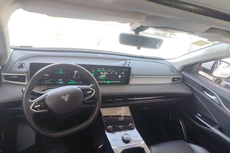 Used NETA U  Center Console