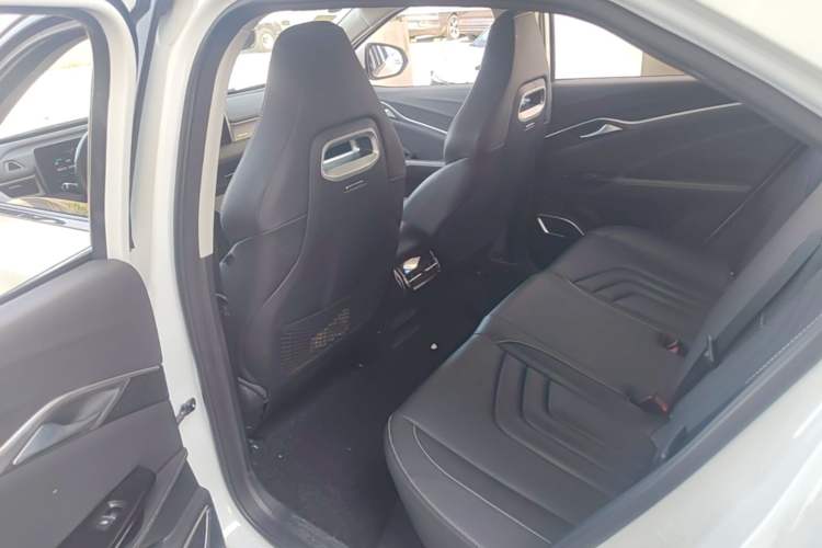 Used NETA U  Left Rear Seat