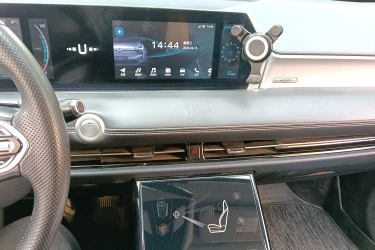 Used NETA U 2022 Pro 400 Comfort Edition Audio And AC Panel
