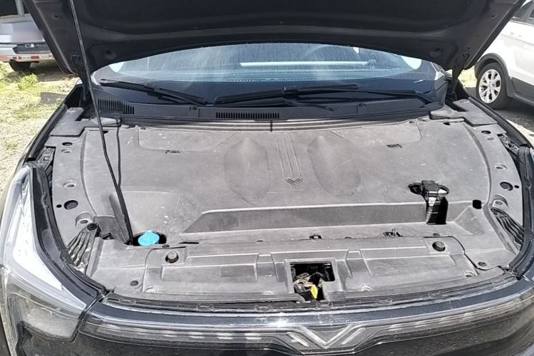Used NETA U 2022 NETA U-Ⅱ 400 Lithium-Ion Battery Engine Bay