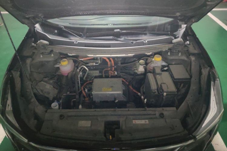 Used NETA U 2022 Zhi 400 Lithium-Nickel-Manganese-Cobalt Energy System Engine Bay