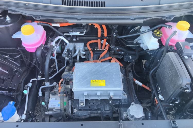 Used NETA U 2022 Zhi400 Pro Ternary Lithium Engine Bay