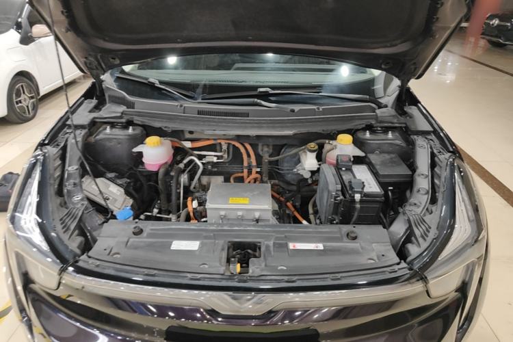 Used NETA U 2022 Zhi 400 Lithium-Nickel-Manganese-Cobalt Energy System Engine Bay