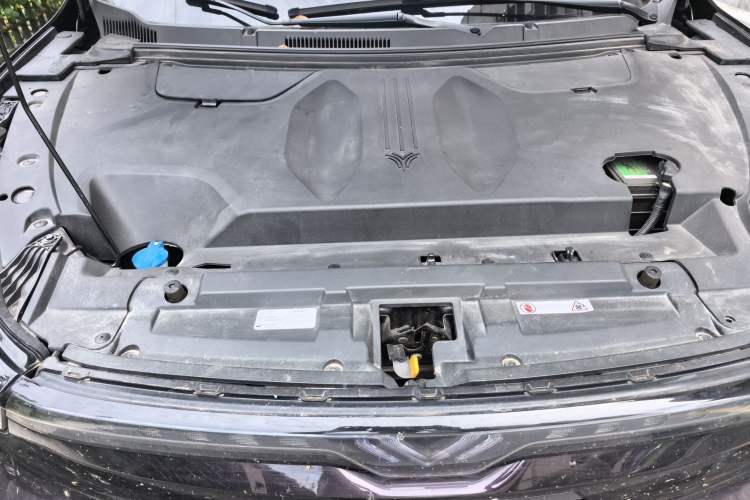 Used NETA U 2022 Changan CS55 Pro Tri-Cell Lithium Engine Bay