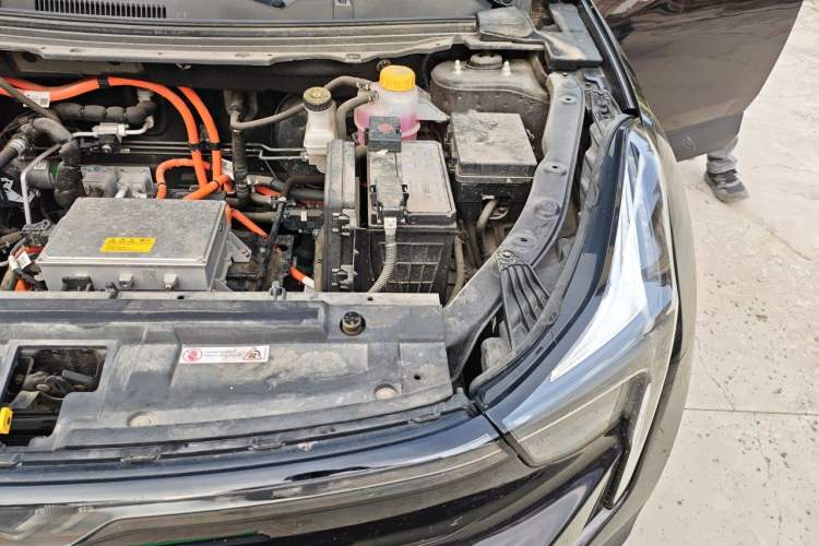 Used NETA U 2022 Pro 400 Comfort Edition Engine Bay Left