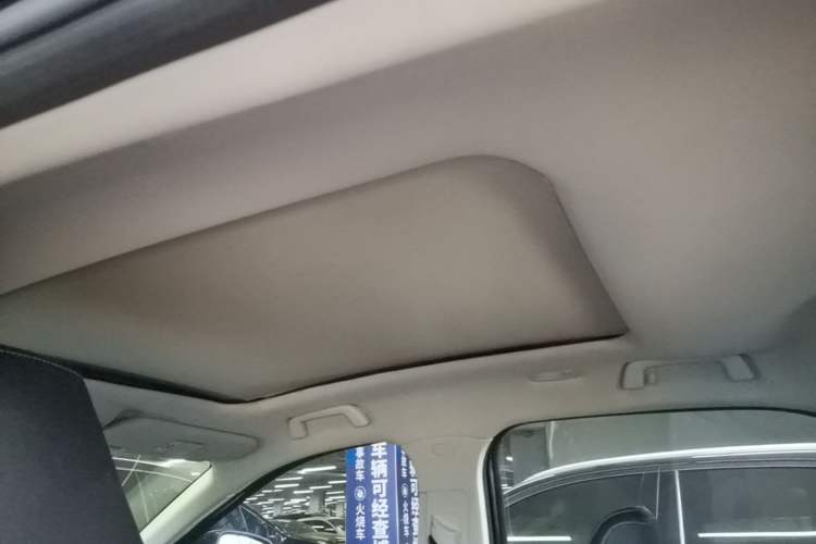 Used NETA U 2022 Zhi400 Pro Ternary Lithium Headliner