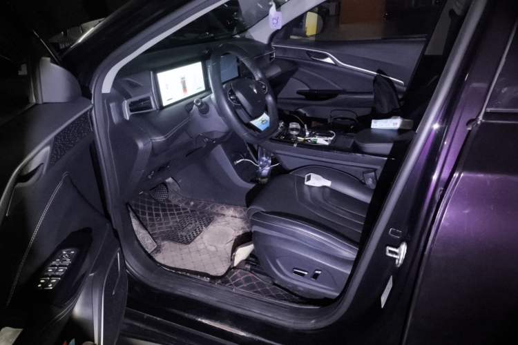 Used NETA U 2022 NETA U-Ⅱ 500 Lithium-Ion Left Front Seat