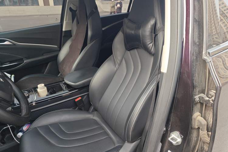 Used NETA U 2022 Zhi400 Pro Ternary Lithium Left Front Seat