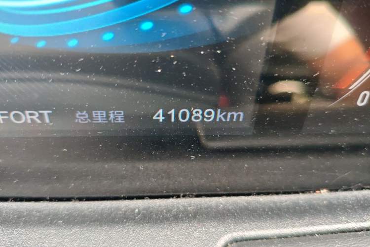 Used NETA U 2022 Pro 400 Comfort Edition Odometer Close Up