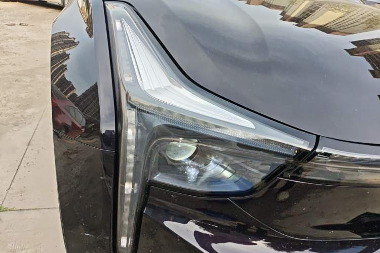 Used NETA U 2022 Pro 400 Comfort Edition Right Front Headlight