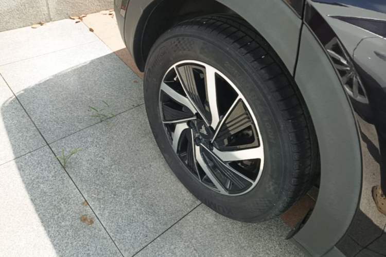 Used NETA U 2022 Pro 400 Comfort Edition Right Rear Wheel Hub