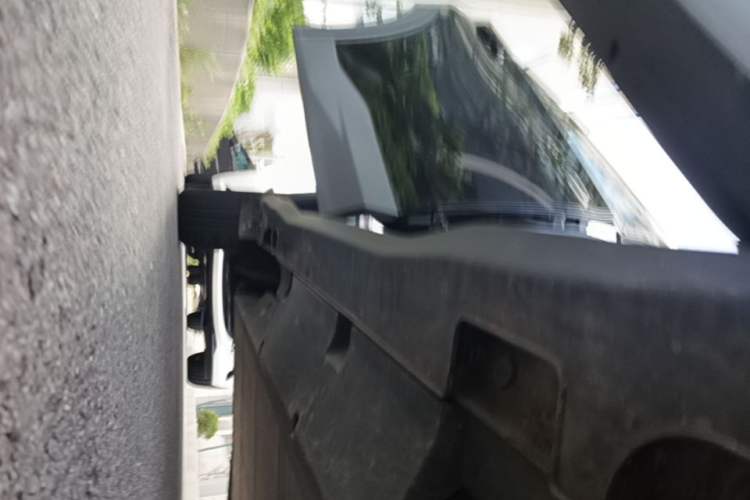Used NETA U 2022 Pro 400 Comfort Edition Right Side Sill