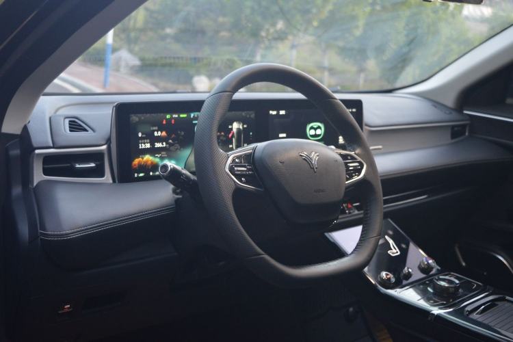 Used NETA U 2022 Zhi400 Pro Ternary Lithium Steering Wheel