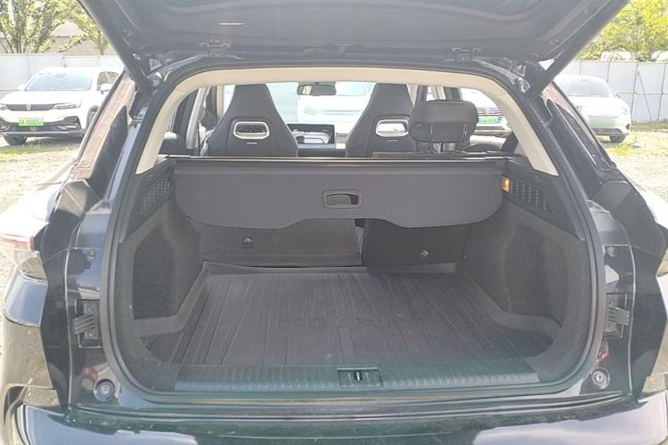 Used NETA U 2022 NETA U-Ⅱ 400 Lithium-Ion Battery Trunk