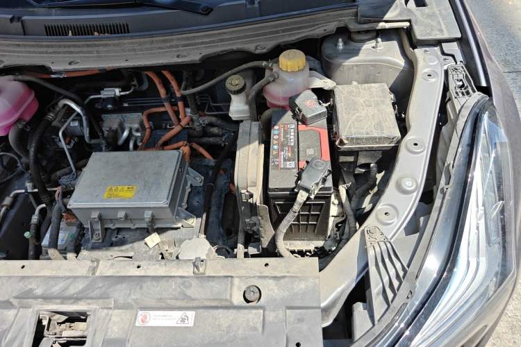 Used NETA U 2022 NETA U-Ⅱ 400 Lite Ternary Lithium Engine Bay Left