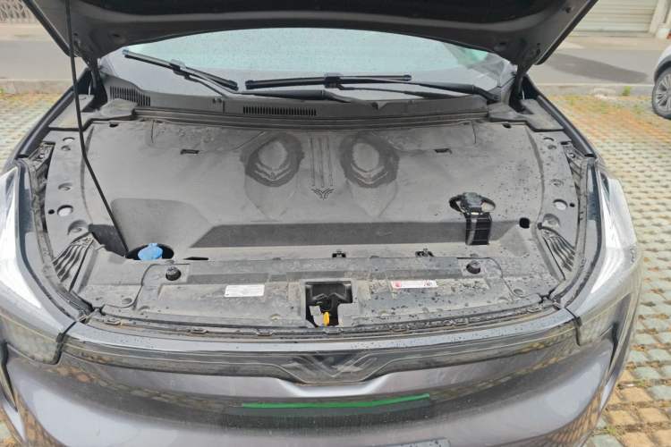 Used NETA U 2022 NETA U-Ⅱ 500 Lithium-Ion Engine Bay