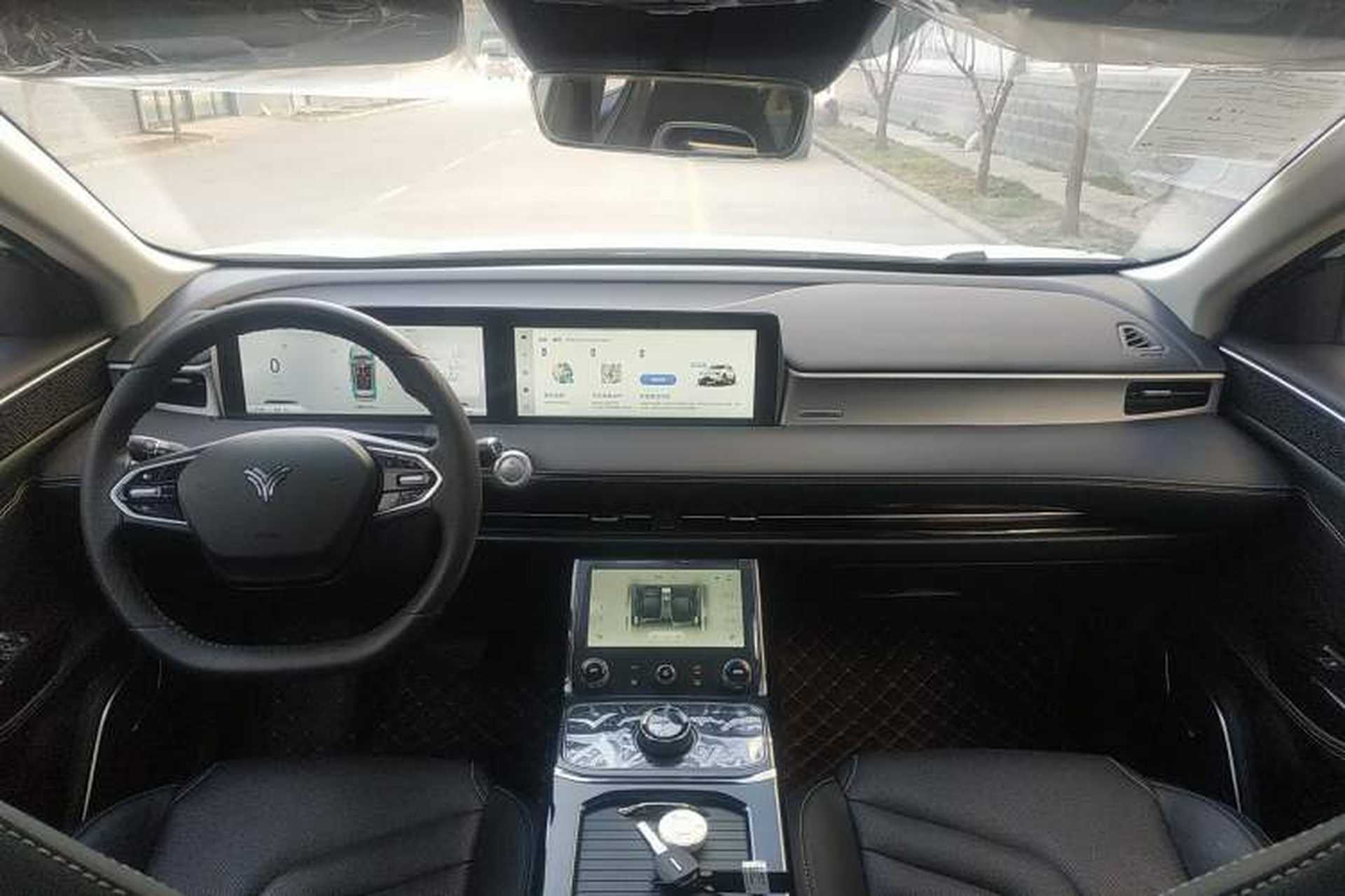 Used NETA U 2022 NETA U-Ⅱ 610 Ternary Lithium Center Console