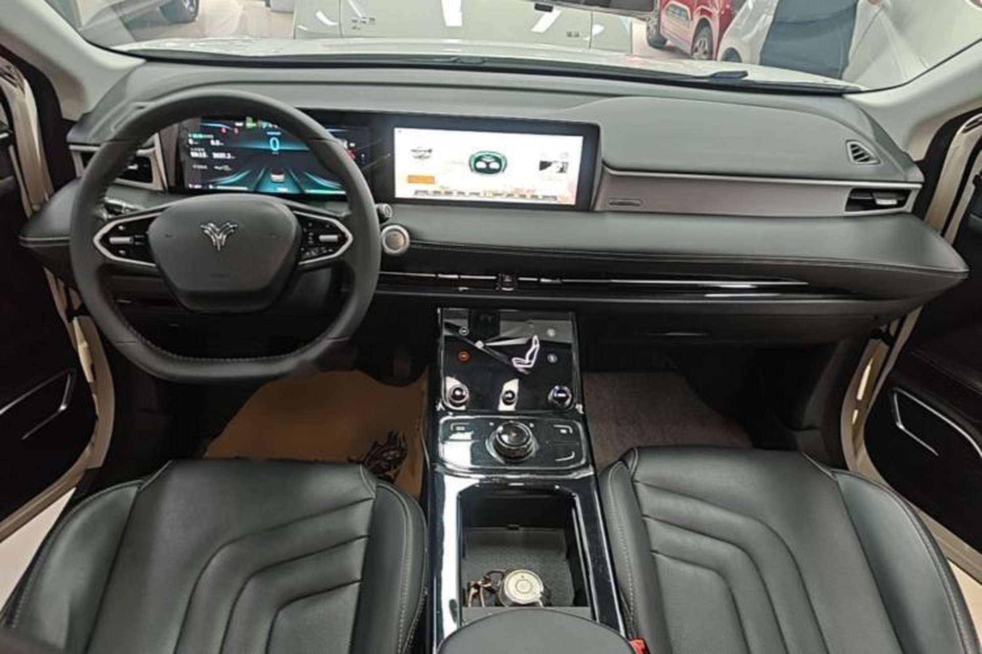 Used NETA U 2022 Pro 400 Comfort Edition Center Console