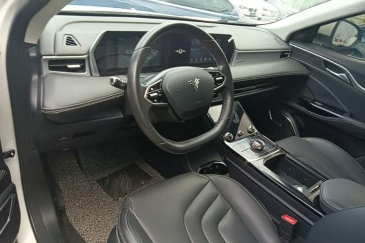 Used NETA U 2022 Pro 400 Comfort Edition Center Console