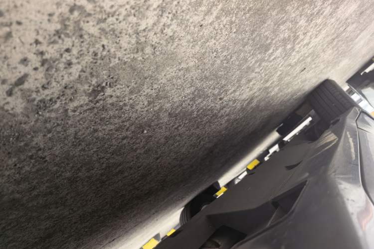 Used NETA U 2022 Zhi400 Pro Ternary Lithium Chassis Front Right