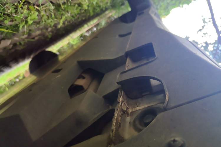 Used NETA U 2022 Pro 400 Comfortable Ride On-Demand Edition Chassis Front Right