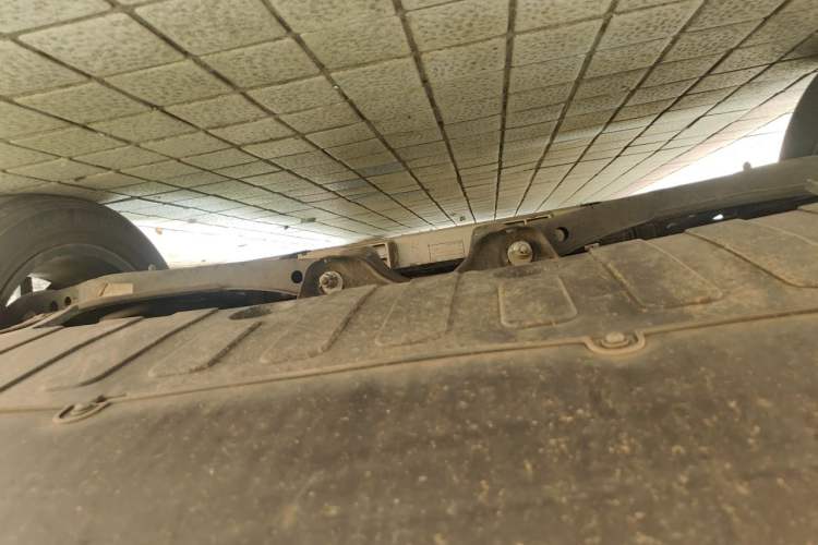 Used NETA U 2022 Zhi400 Pro Lithium Iron Phosphate Chassis Rear