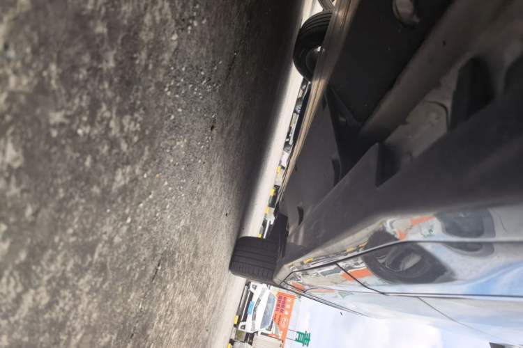 Used NETA U 2022 Zhi400 Pro Ternary Lithium Chassis Rear Right