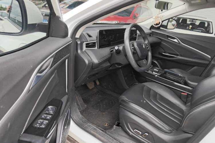 Used NETA U 2022 Zhi400 Pro Ternary Lithium Driver Seat