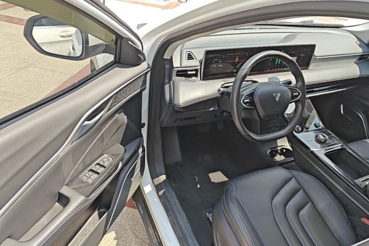 Used NETA U 2022 NETA U-Ⅱ 400 Lite Ternary Lithium Driver Seat