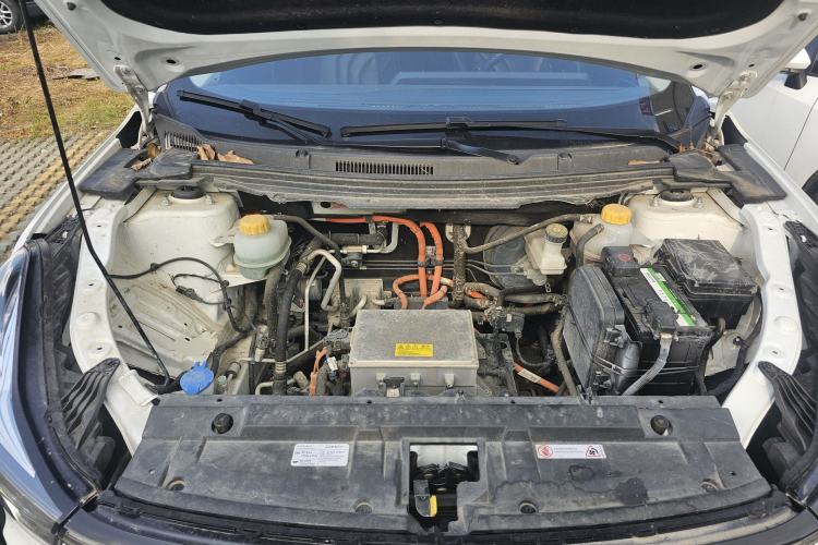 Used NETA U 2022 Revised Pro 400 Comfortable Ride Online Booking Version Lithium-NMC Engine Bay