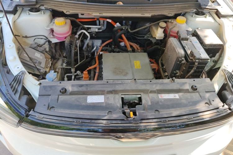 Used NETA U 2022 Zhi400 Pro Lithium Iron Phosphate Engine Bay