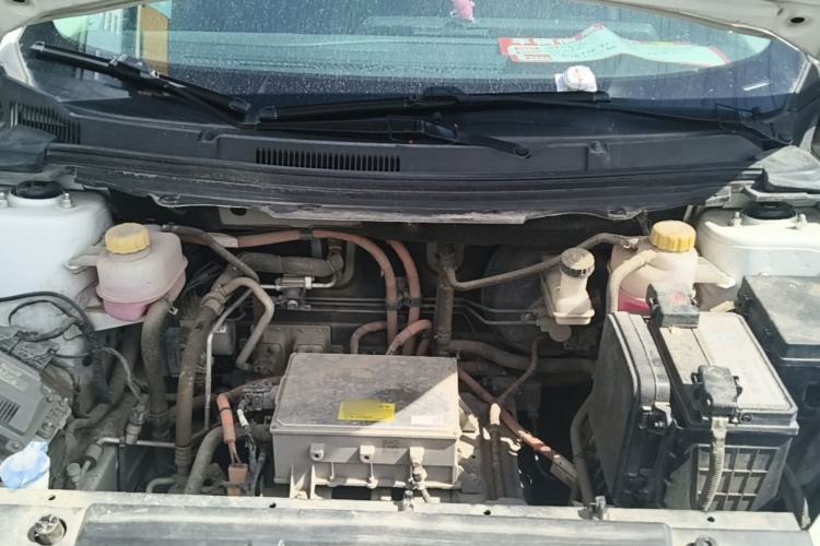 Used NETA U 2022 Zhi 400 Lithium-Nickel-Manganese-Cobalt Energy System Engine Bay