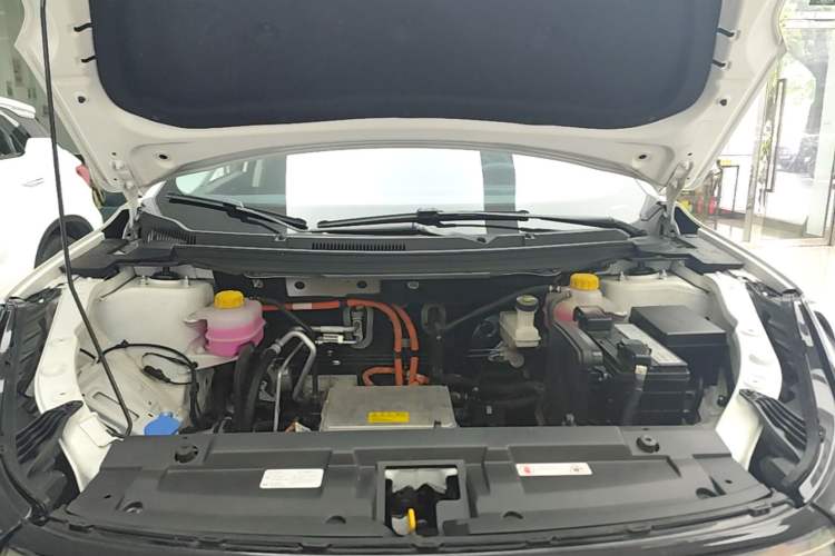 Used NETA U 2022 Pro 400 Comfortable Ride On-Demand Version L Engine Bay