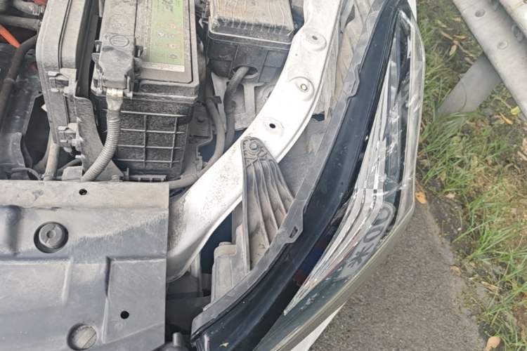 Used NETA U 2022 NETA U-Ⅱ 400 Lite Ternary Lithium Engine Bay Left