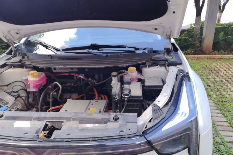 Used NETA U 2022 Pro 400 Comfortable Ride On-Demand Edition Engine Bay Left