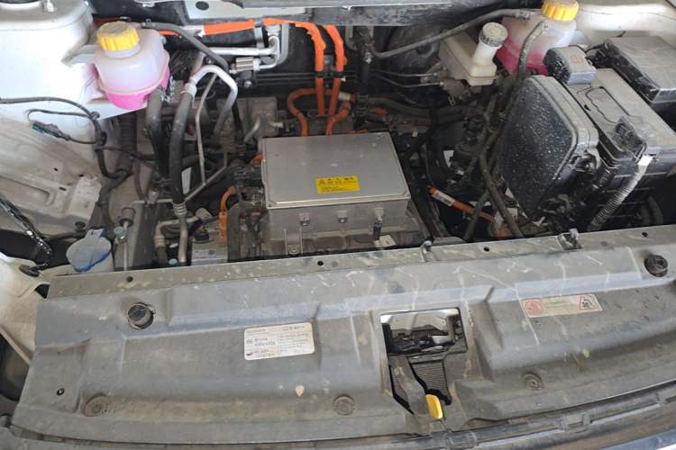 Used NETA U 2022 Zhi400 Pro Ternary Lithium Engine Bay