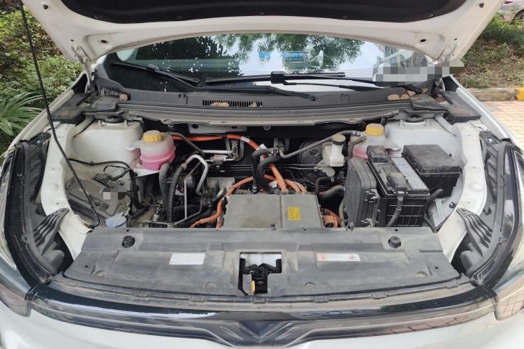Used NETA U 2022 Zhi400 Pro Lithium Iron Phosphate Engine Bay